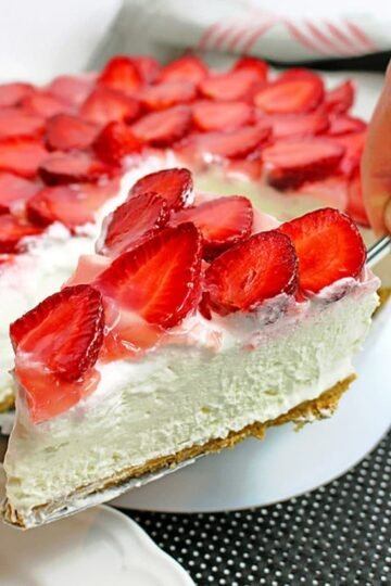 No Bake Strawberry Cheesecake